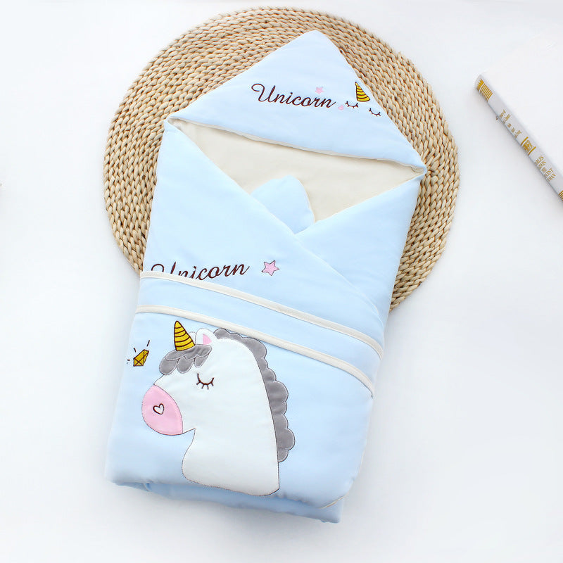 Baby holds the spring and summer thin package by autumn and winter plus baby supplies four seasons can be detired