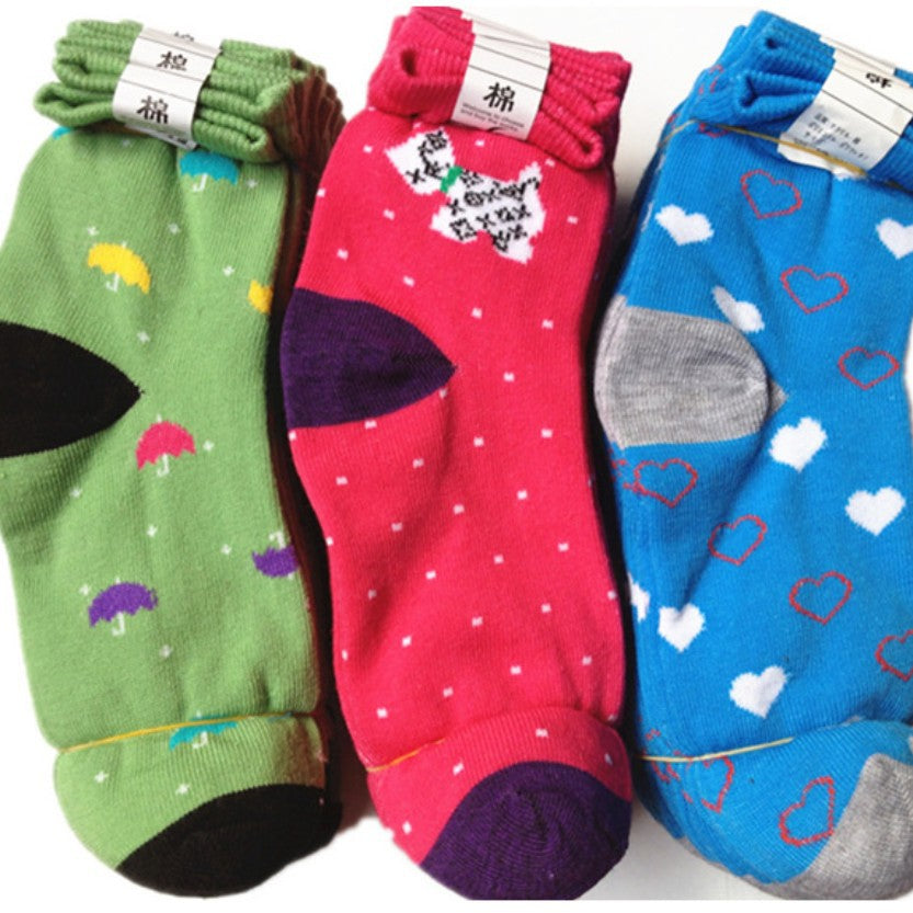 Middle-aged casual middle tube cotton socks old woman socks winter socks stall cartoon women's socks wholesale