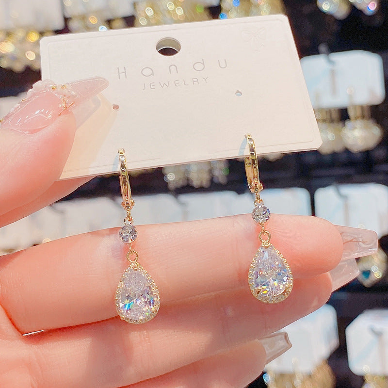 Dongdaemun's new trendy micro-set zircon droplet tassel earrings female Internet celebrity personality light luxury luxury sense versatile earrings